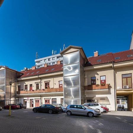 Understreet Studio With Private Parking Košice Exteriér fotografie