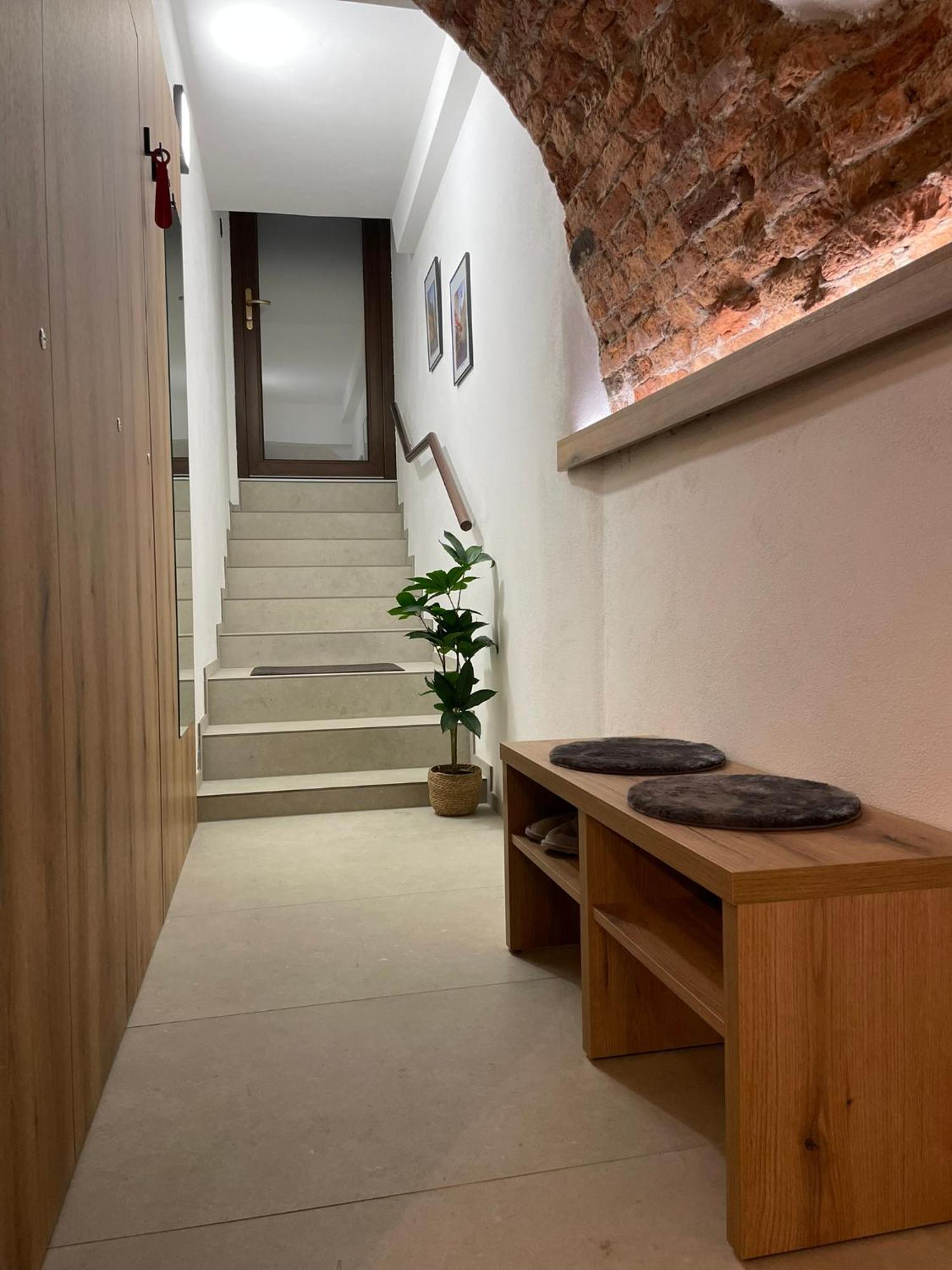 Understreet Studio With Private Parking Košice Exteriér fotografie